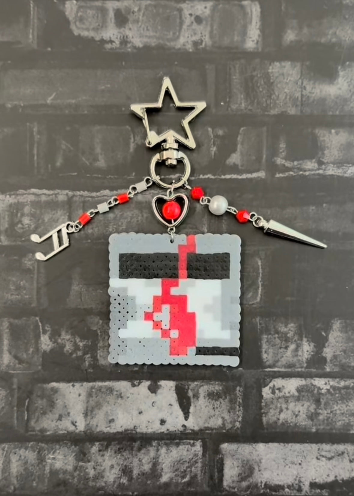Linkin Park - Hybrid Theory Keychain